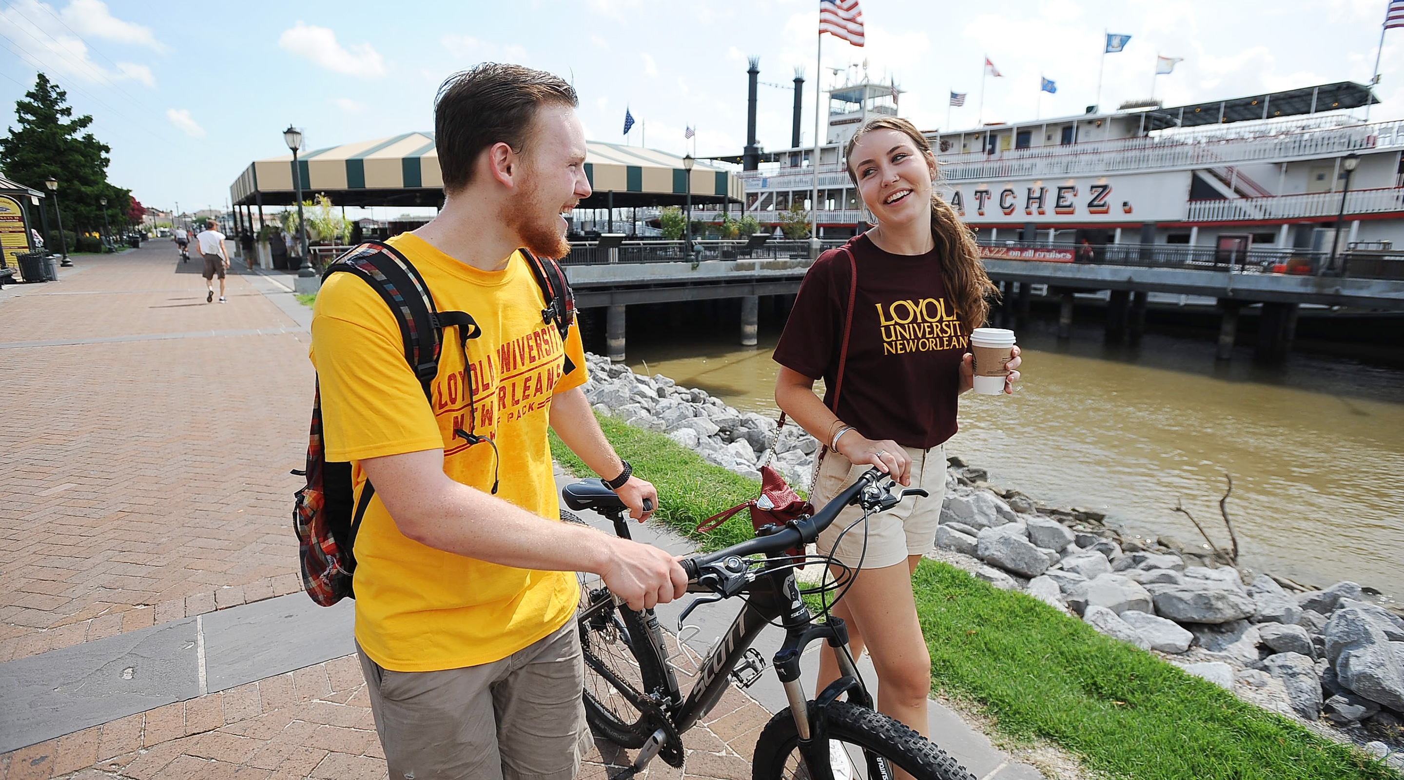 Students by Steamboat Natchez on Mississippi River