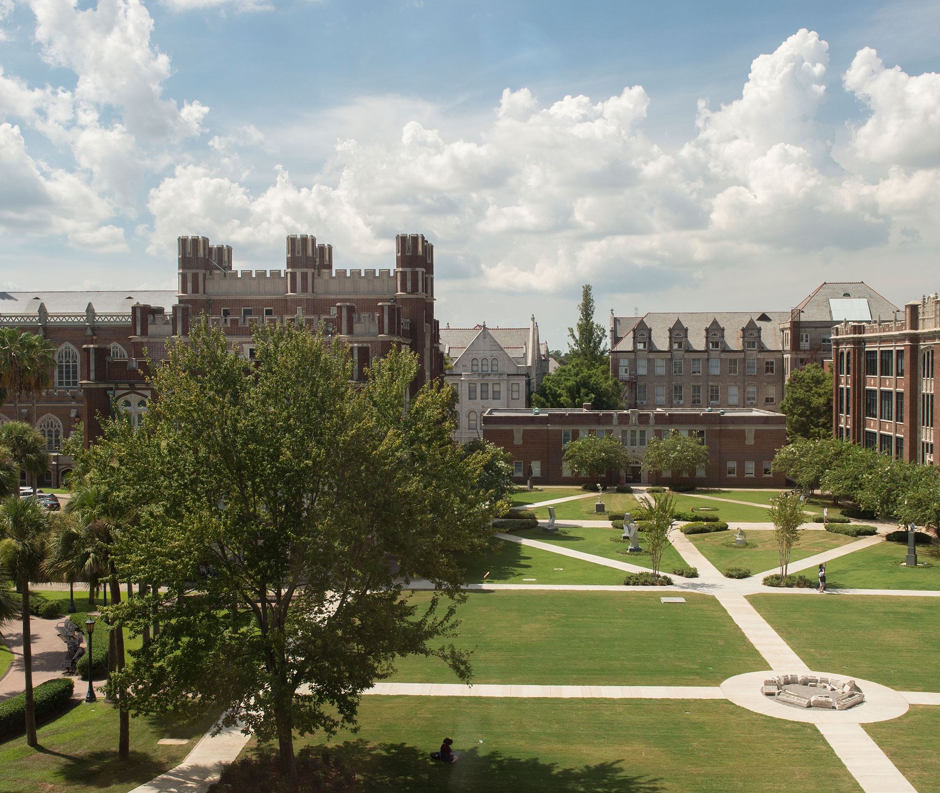 Loyola Campus Programs