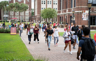 New students on campus